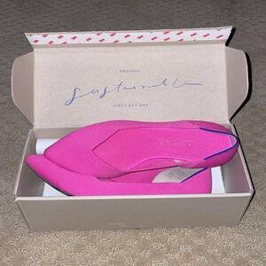 Rothy’s Pointed Toe Flat in Dragon Fruit Pink